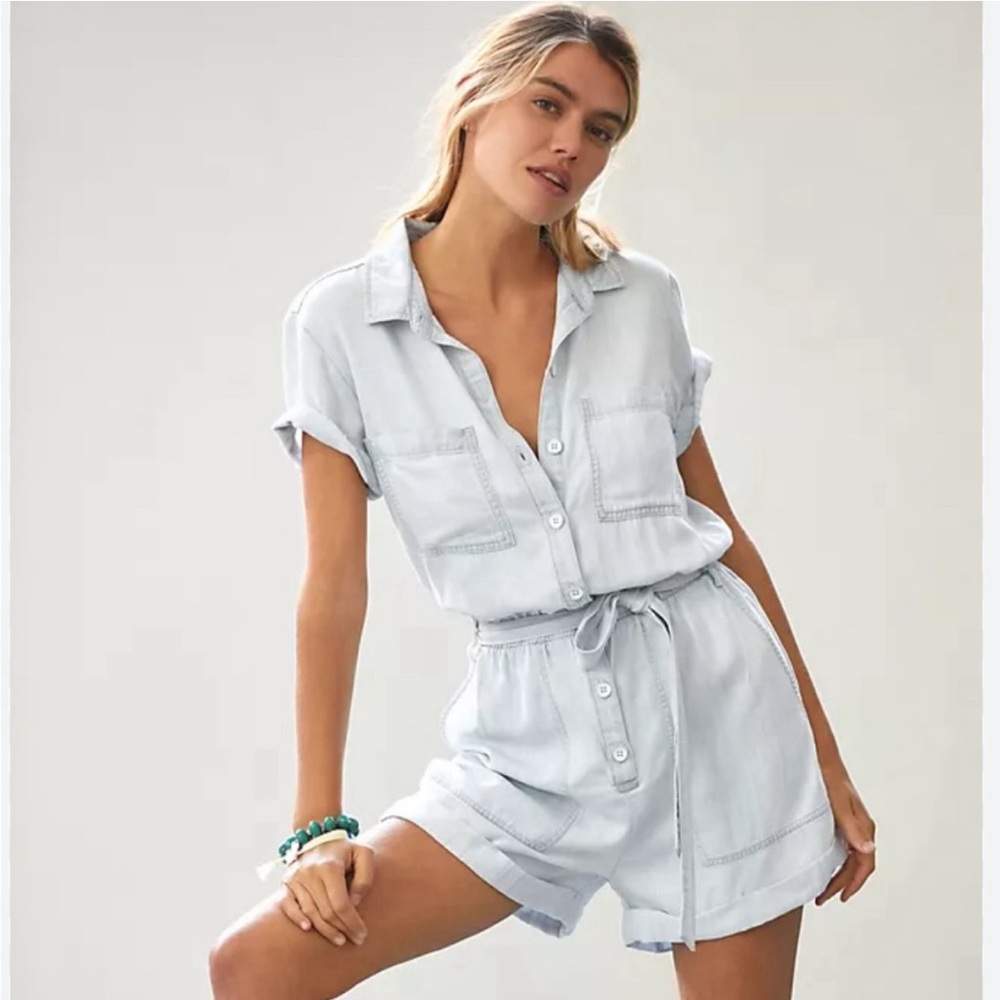 Cloth & Stone Chambray Shorts Romper